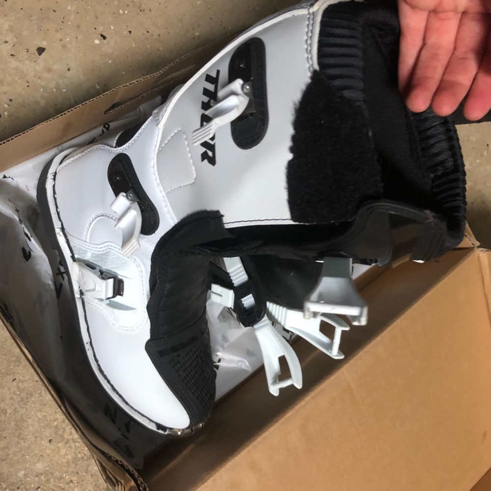 Thor motorbike boots